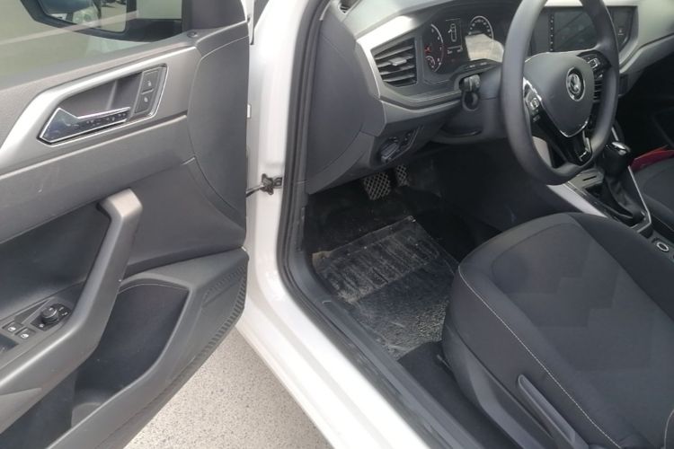 Volkswagen Polo 2019 #16 Volkswagen Polo 2019 car image #16