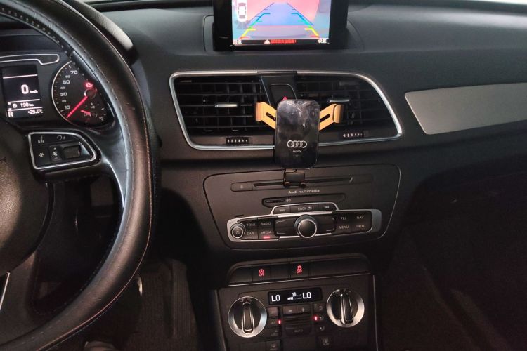 Audi Q3 2015 #13 Audi Q3 2015 car image #13