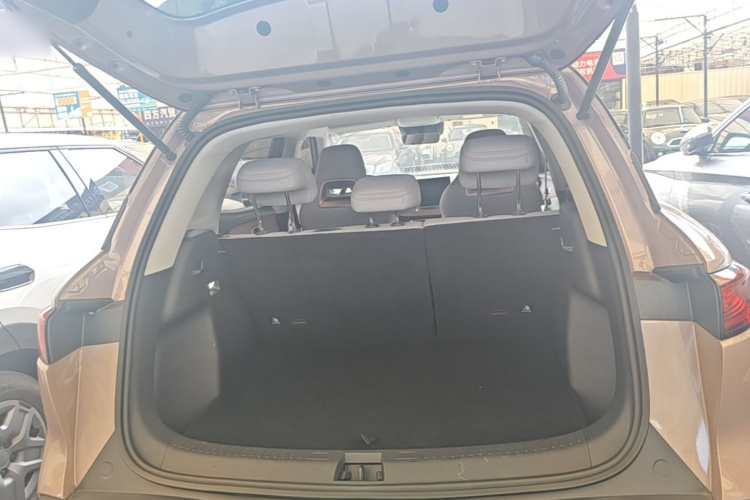 BYD YuanUP 2025 car image #19