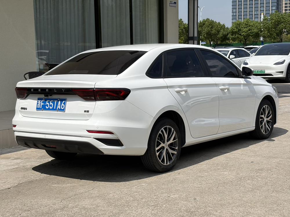 GEELY Emgrand 2022 #5 GEELY Emgrand 2022 car image #5