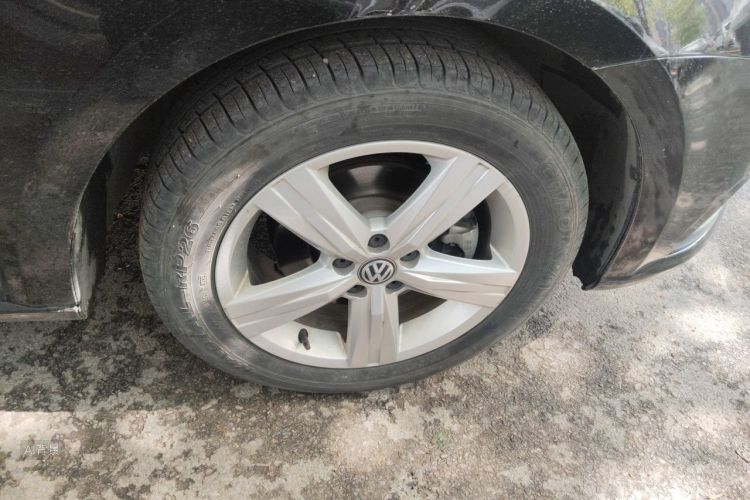 Volkswagen Lavida 2018 car image #9