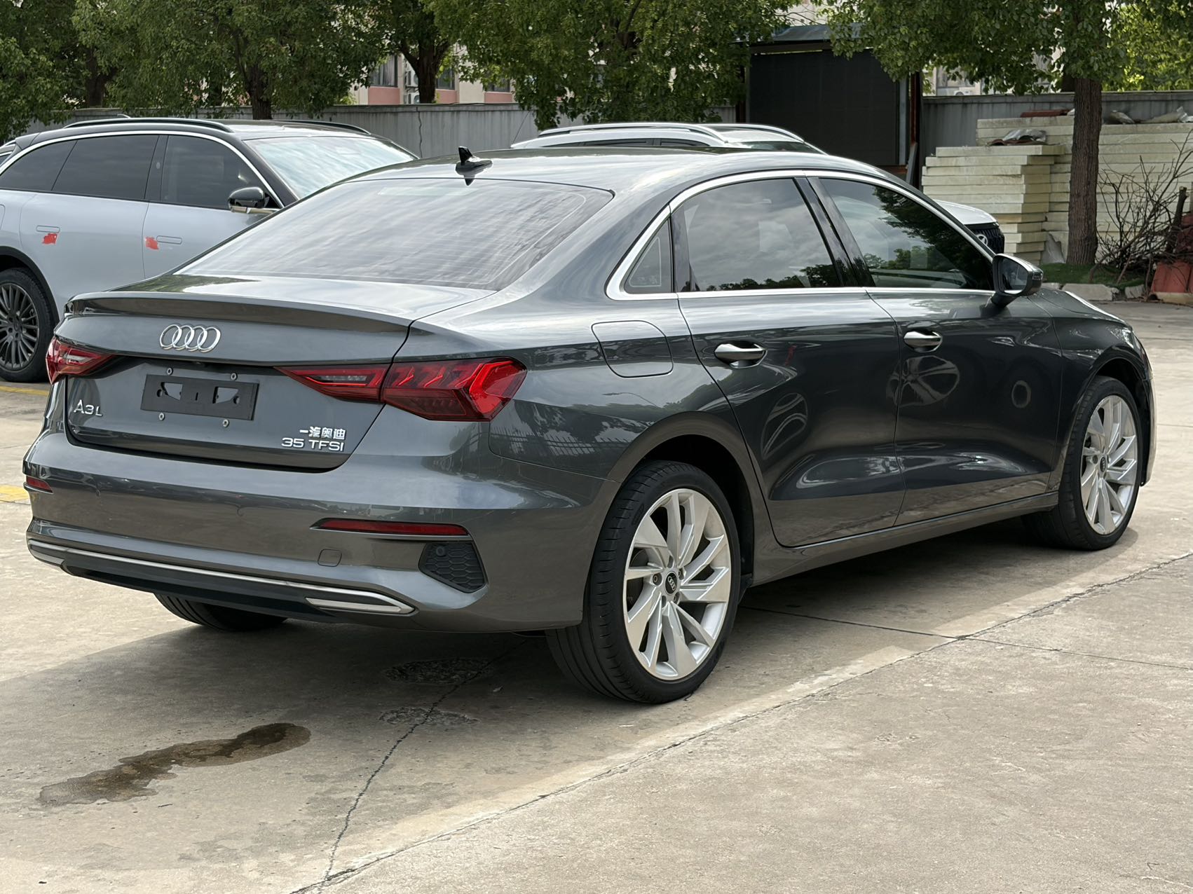 2022 car image #4