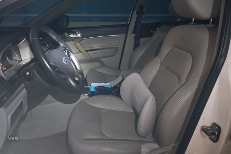GEELY Emgrand 2015 car image #17