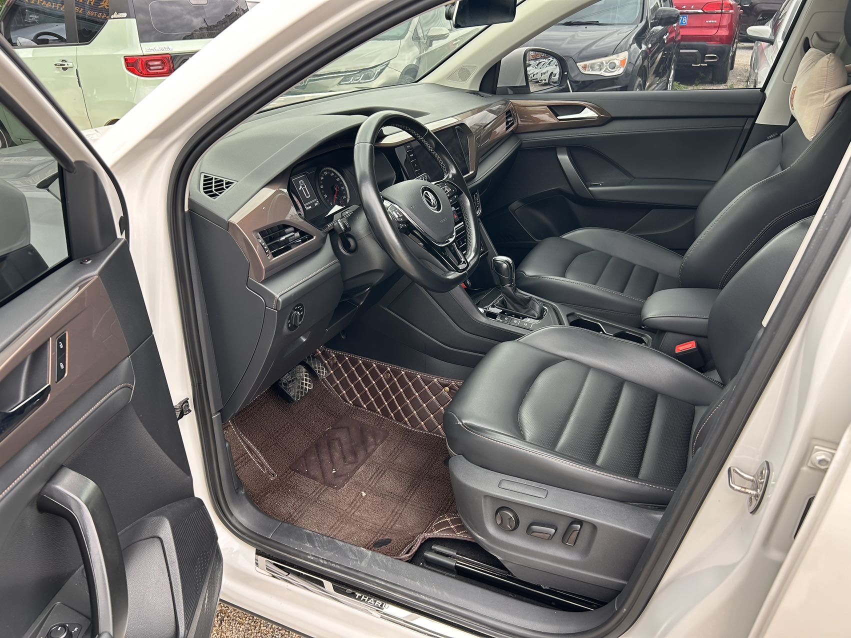 2022 immagine di auto #2