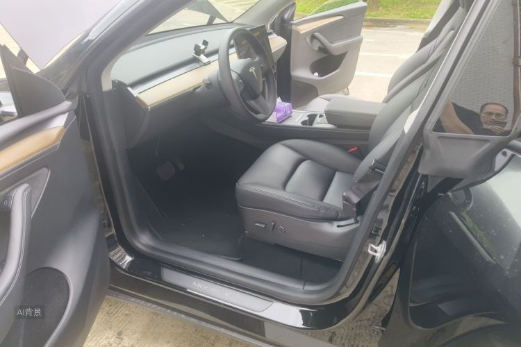 Tesla Model Y 2021 #18 Tesla Model Y 2021 car image #18