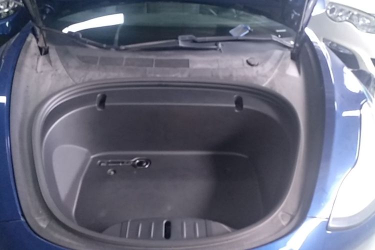 Tesla Model 3 2020 car image #20