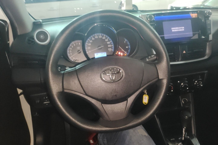 Toyota Vios 2017 #12 Toyota Vios 2017 car image #12