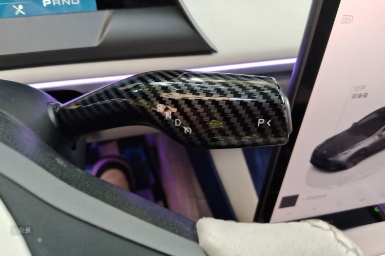 Tesla Model Y 2023 #16 Tesla Model Y 2023 car image #16