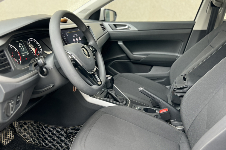 Volkswagen Polo 2021 car image #10