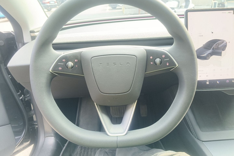Tesla Model 3 2024 #11 Tesla Model 3 2024 car image #11
