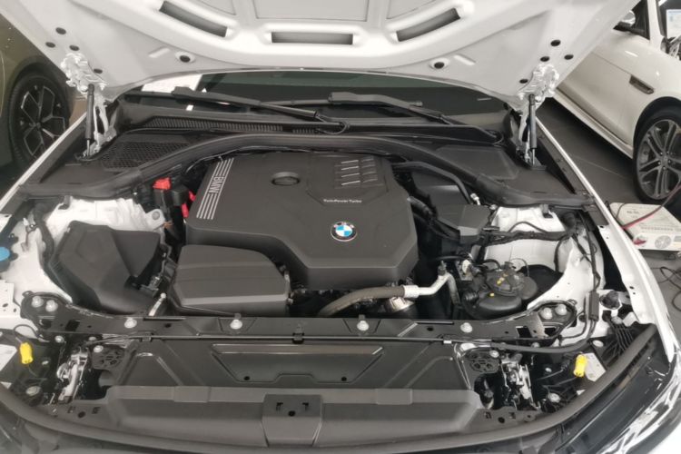 BMW 3 Series 2024 #20 BMW 3 Series 2024 car image #20