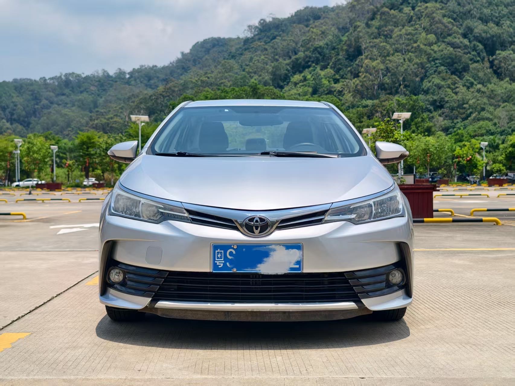 Toyota Corolla 2018 car image #2