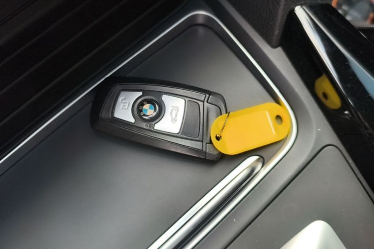 BMW 3 Series GT 2019 #9 BMW 3 Series GT 2019 صورة سيارة #9