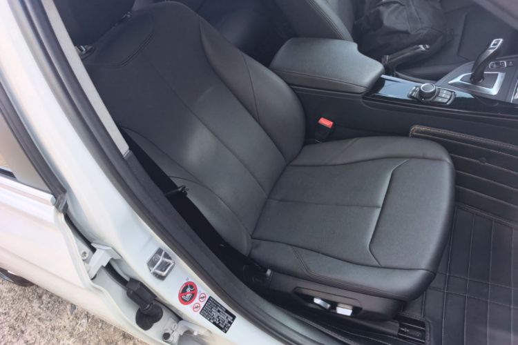BMW 3 Series 2017 #24 BMW 3 Series 2017 immagine di auto #24