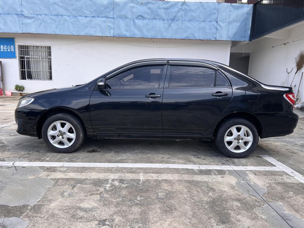 Toyota Corolla (Classic) 2015 #4 Toyota Corolla (Classic) 2015 car image #4
