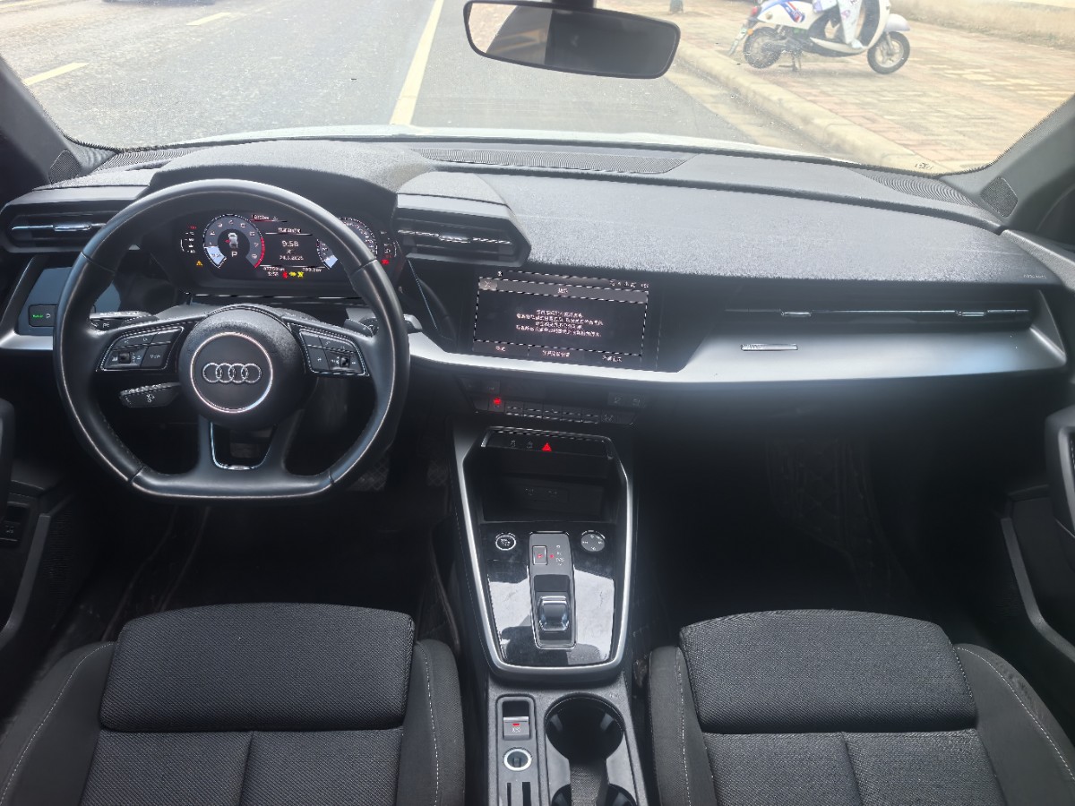 Audi A3 2023 صورة سيارة #6