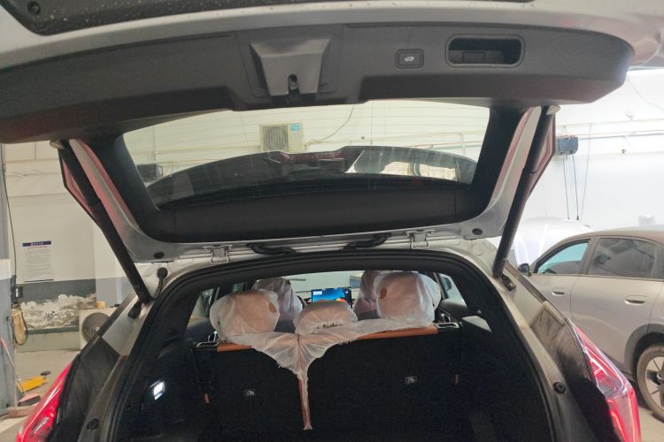 GEELY Boyue L 2026 image de voiture #19