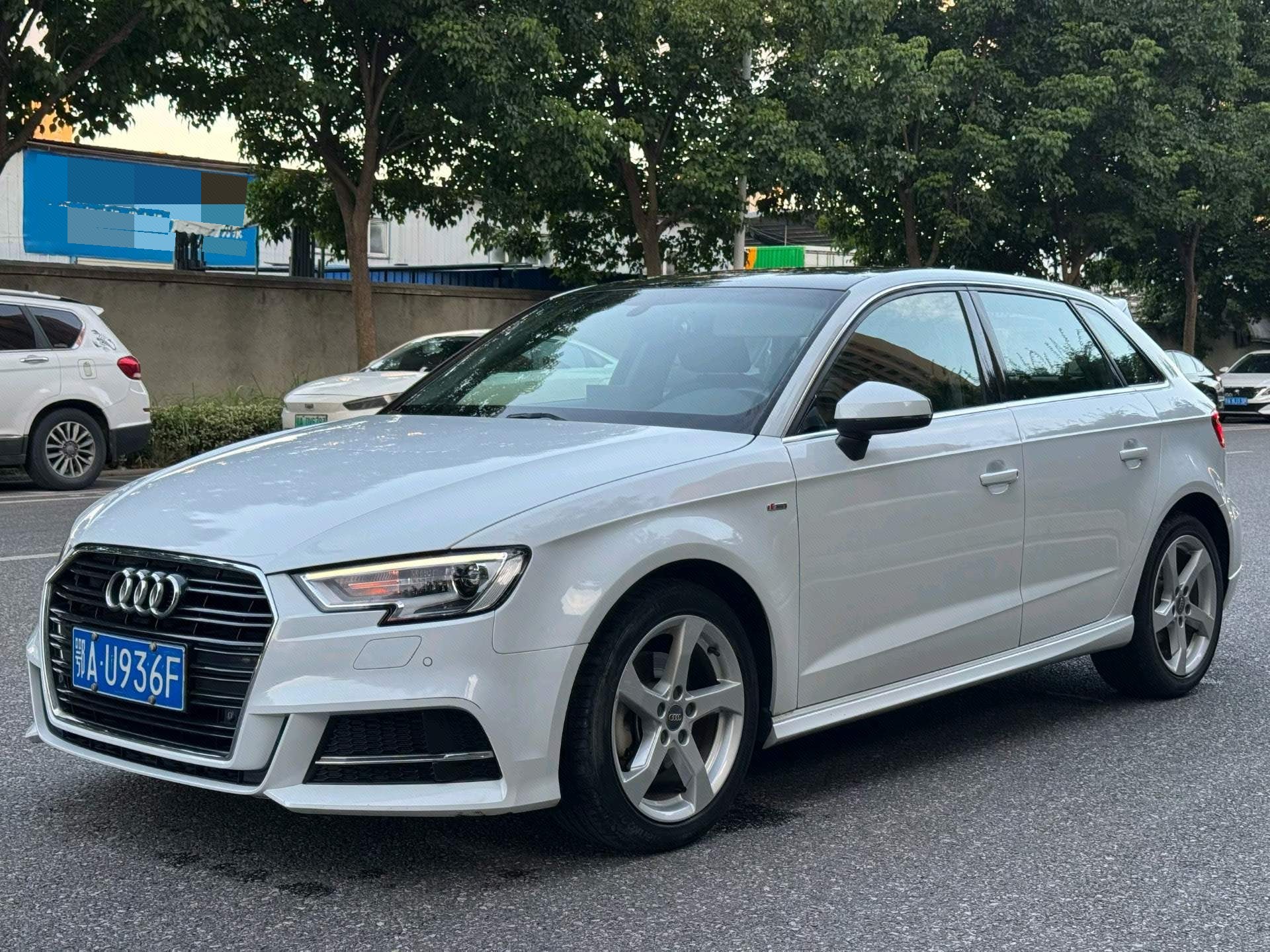2018 2018 car image