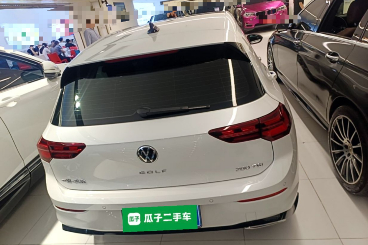 Volkswagen Golf 2022 car image #6