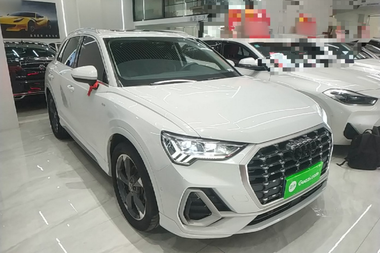 Audi Q3 2023 #4 Audi Q3 2023 car image #4