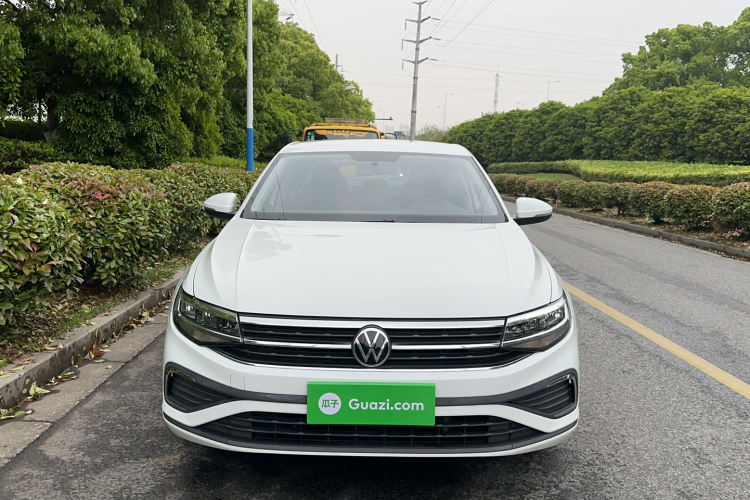 Volkswagen Bora 2023 car image #3