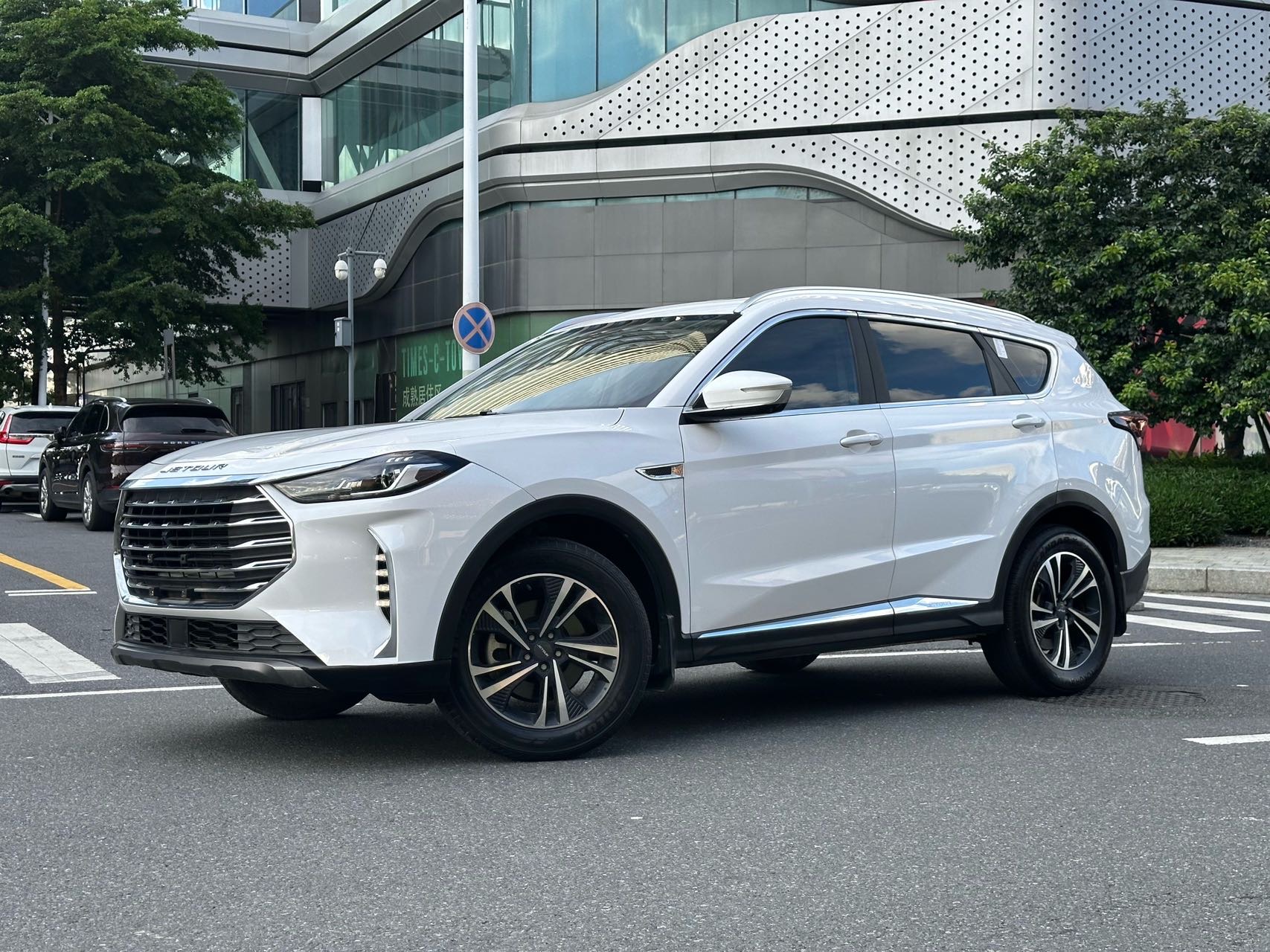 Jetour X70 PLUS 2021 Jetour X70 PLUS 2021 car image