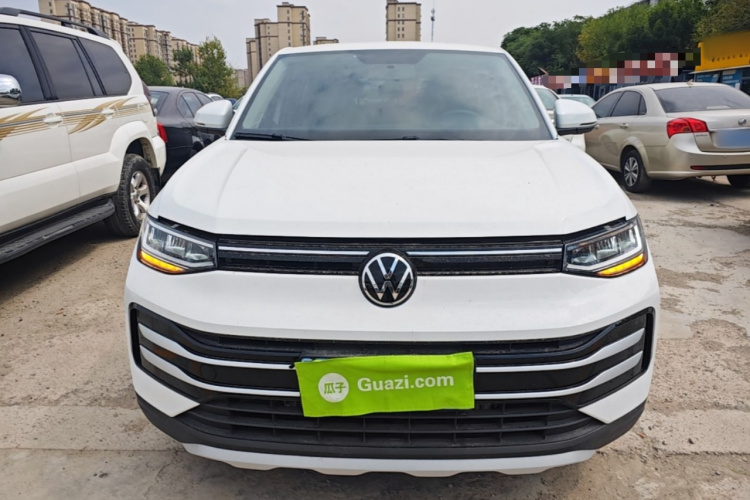Volkswagen Tharu 2026 car image #3