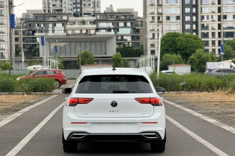 Volkswagen Golf 2022 #8 Volkswagen Golf 2022 car image #8