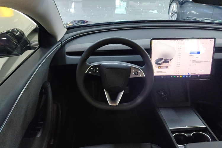 Tesla Model 3 2025 #11 Tesla Model 3 2025 car image #11