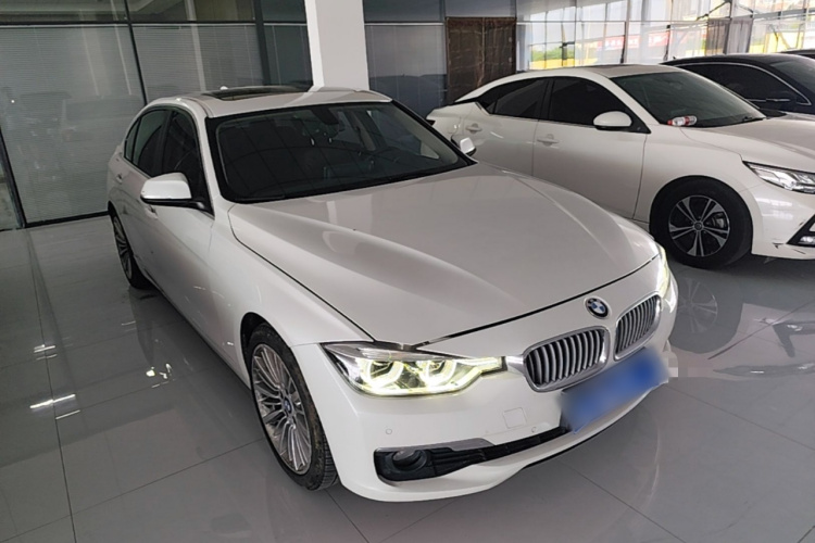 BMW 3 Series 2017 #4 BMW 3 Series 2017 car image #4