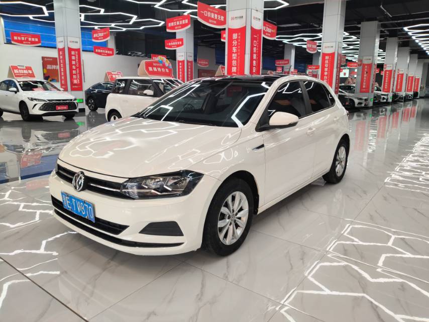 Volkswagen Polo 2020 car image #3