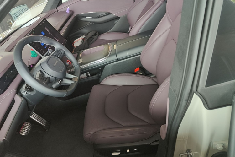 MI SU7 2025 car image #19