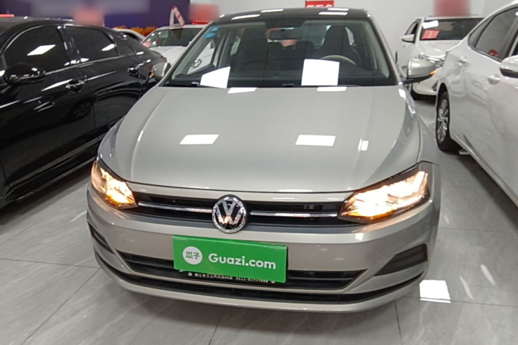 Volkswagen Polo 2020 car image #3