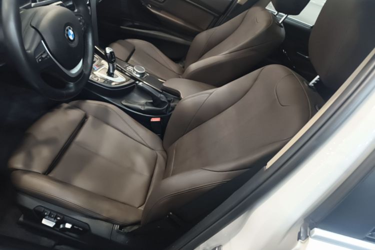 BMW 3 Series 2019 #15 BMW 3 Series 2019 car image #15