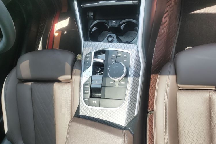 BMW 3 Series 2024 #16 BMW 3 Series 2024 car image #16