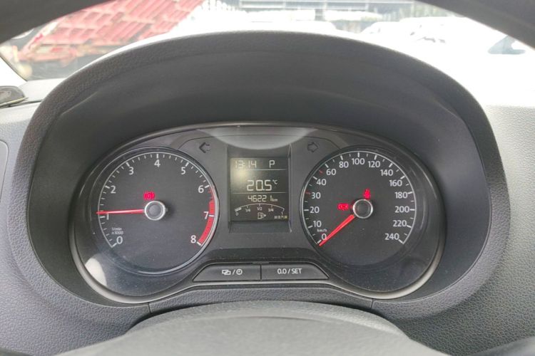 Volkswagen Polo 2017 #16 Volkswagen Polo 2017 car image #16