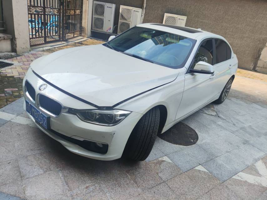 BMW 3 Series 2019 BMW 3 Series 2019 car image