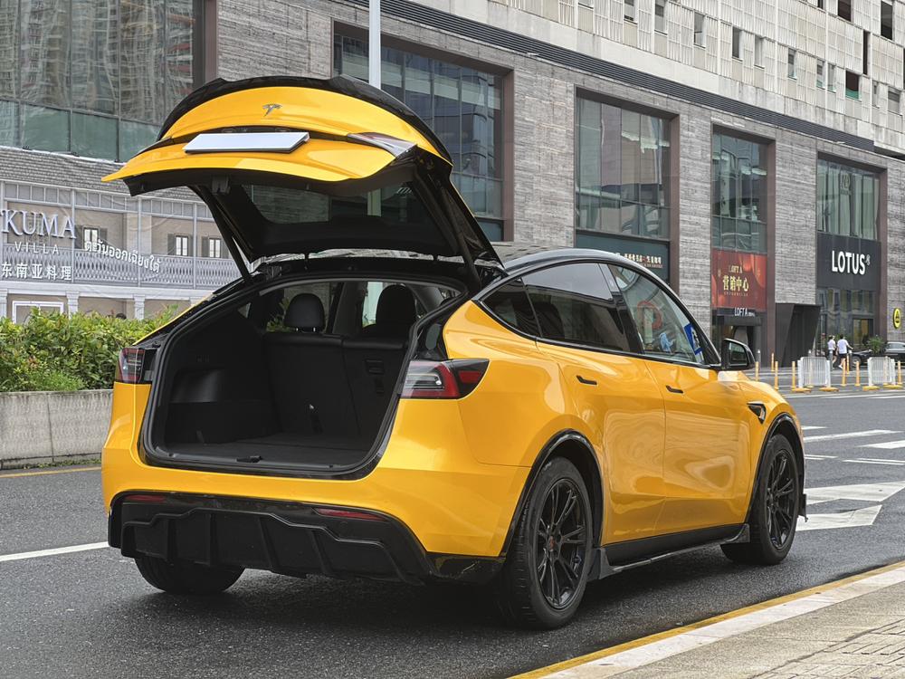 Tesla Model Y 2021 #7 Tesla Model Y 2021 car image #7