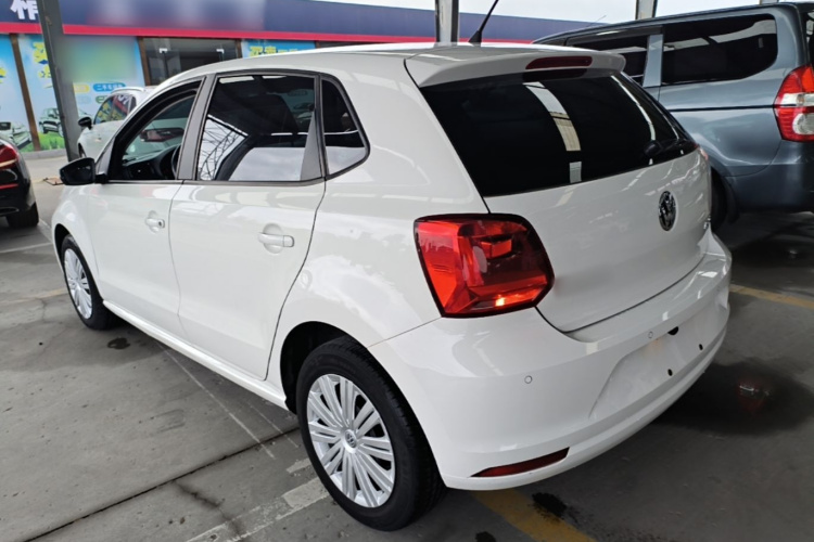 Volkswagen Polo 2017 car image #5