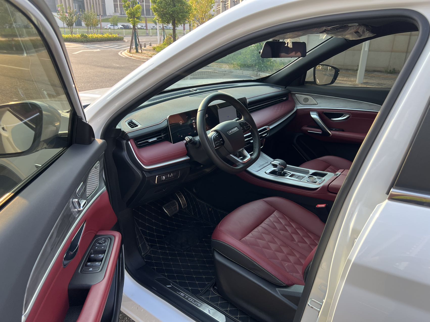 Jetour X70 PLUS 2022 #8 Jetour X70 PLUS 2022 car image #8