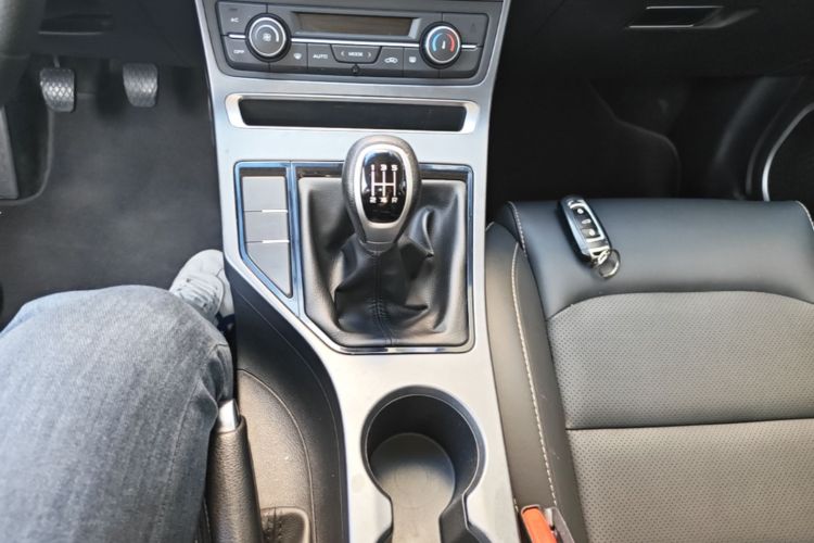 GEELY Emgrand 2019 car image #14