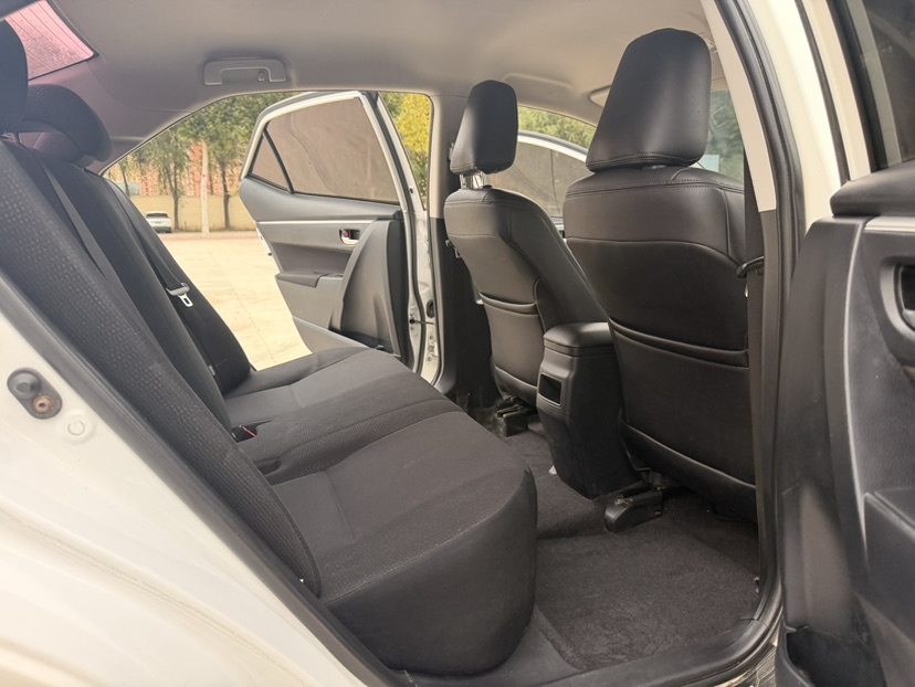 Toyota Corolla 2018 #14 Toyota Corolla 2018 car image #14