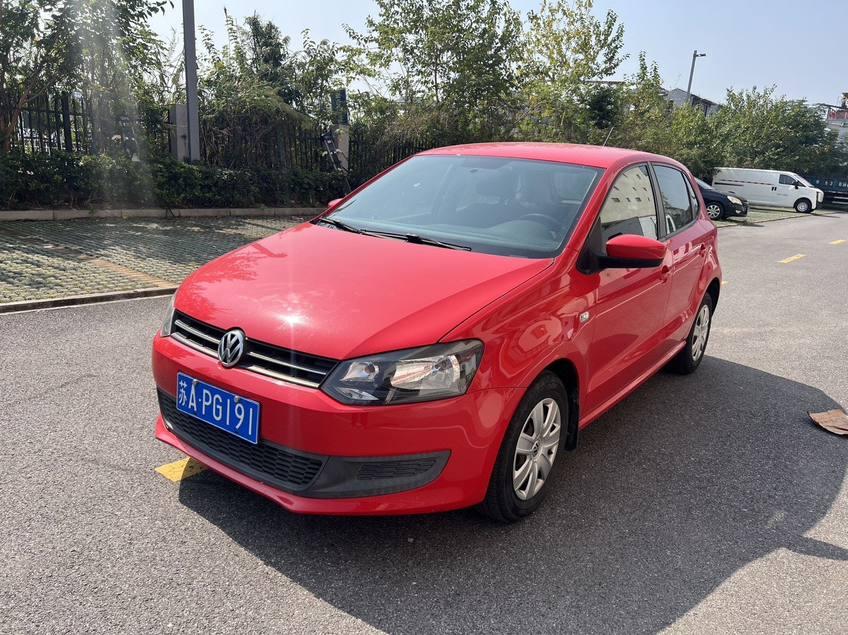 Volkswagen Polo 2012 car image 