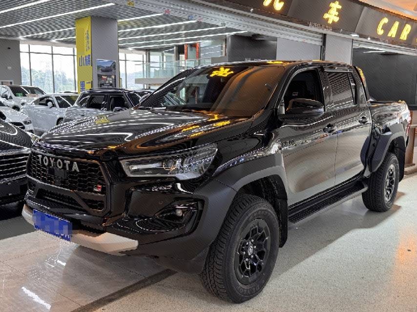 Toyota Hiace 2026 car image 