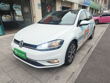 Volkswagen Golf 2020 car image 