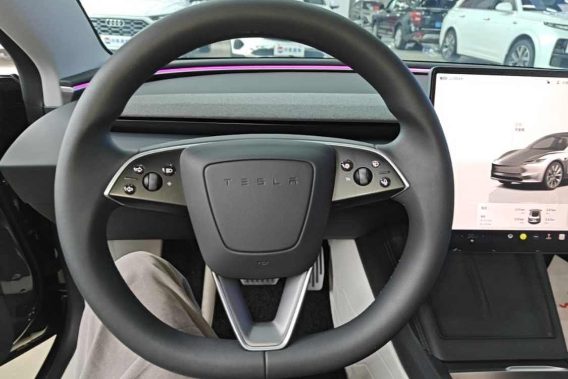 Tesla Model 3 2024 #16 Tesla Model 3 2024 car image #16