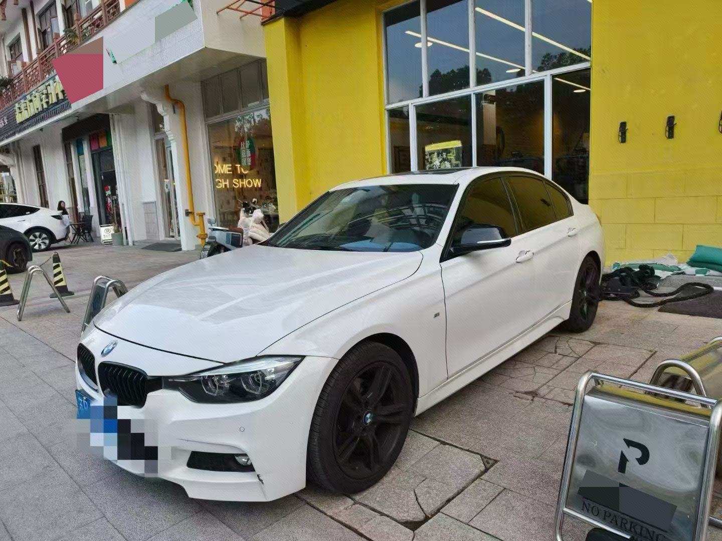 BMW 3 Series 2019 BMW 3 Series 2019 car image