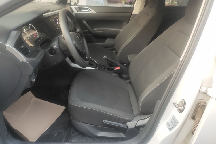 Volkswagen Polo 2021 صورة سيارة #19