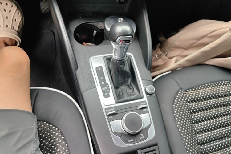 Audi A3 2018 #14 Audi A3 2018 car image #14