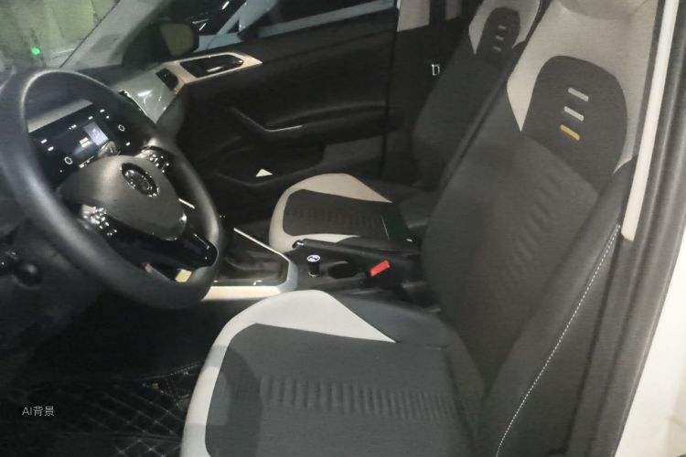 Volkswagen Polo 2020 car image #17